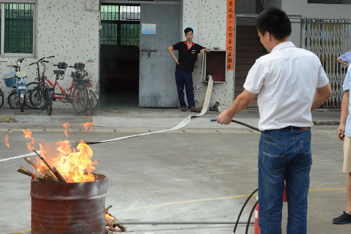 消防演練.jpg 消防演練.jpg